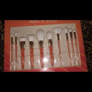 Wet and wild make up brushes and eye makeup